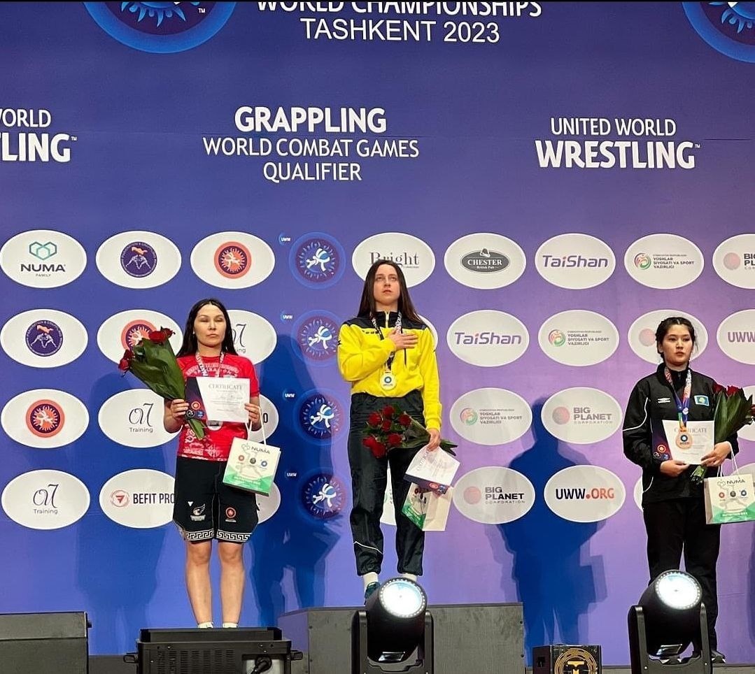 Аміна Накопюк - чемпіонка світу з панкратіону 