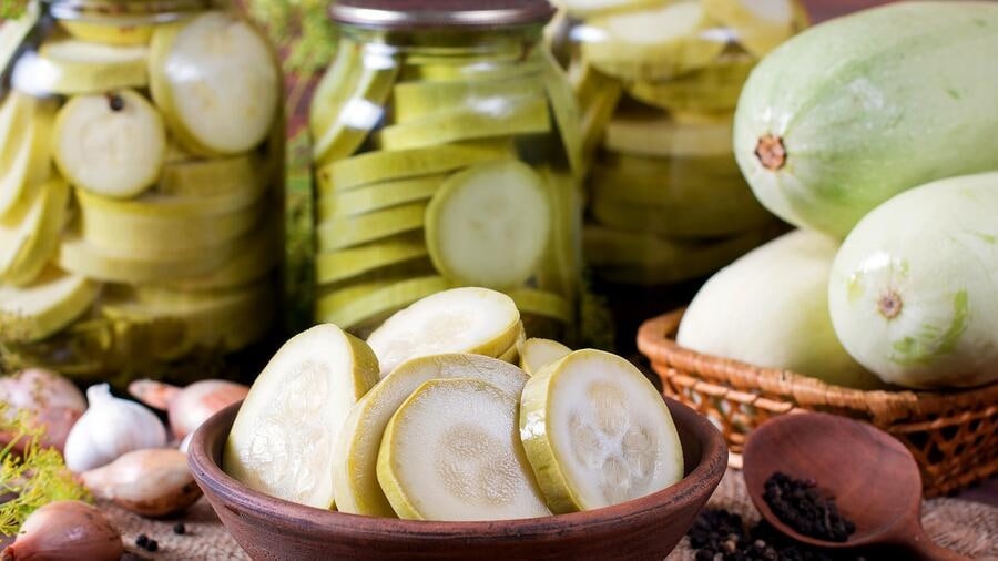Мариновані кабачки на зиму на літрову банку