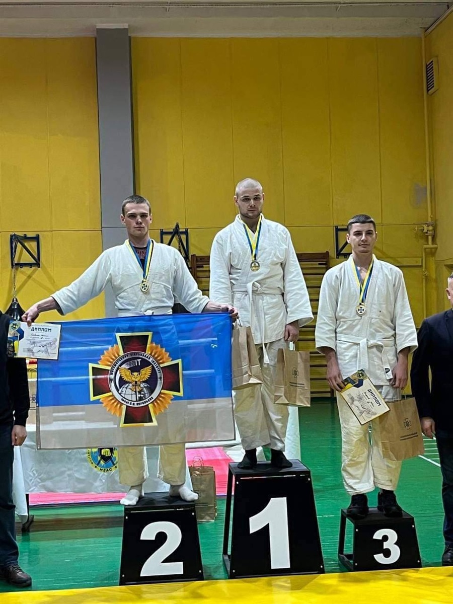 1 місце Іллі на змаганнях