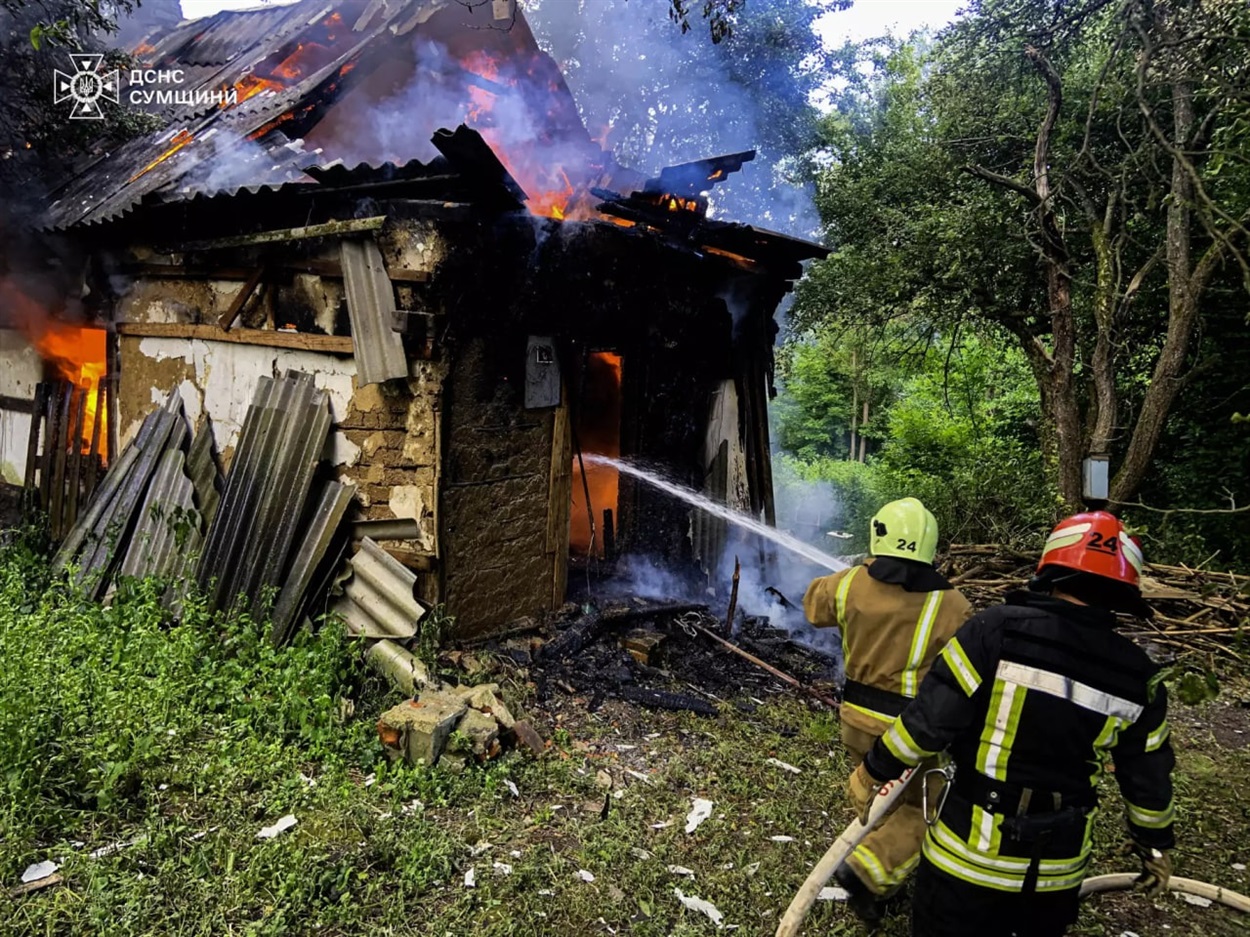 Фото з місця пожежі