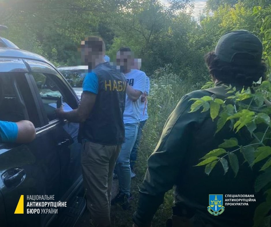 Фото з проведення слідчих дій 